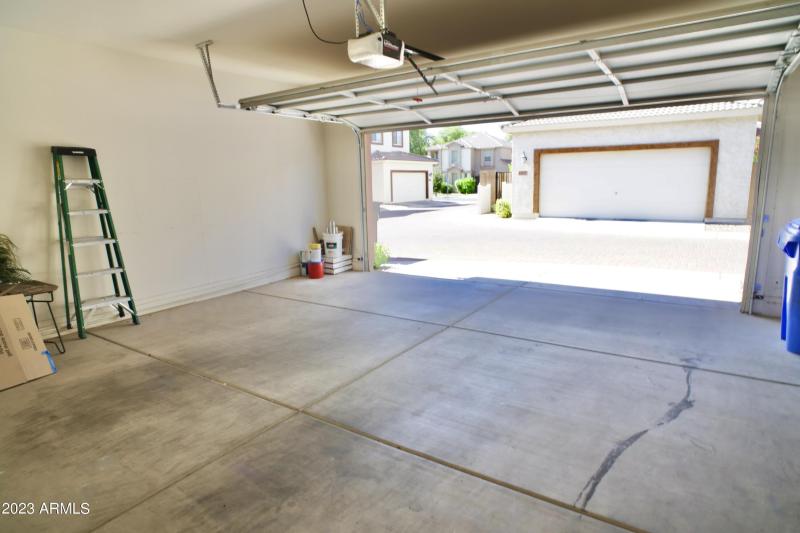 B319137B-2AD6-4595-9582-6B96062E0251_1_2