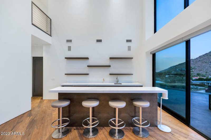 4010 E Canyon Ct-large-010-047-4010 Cany