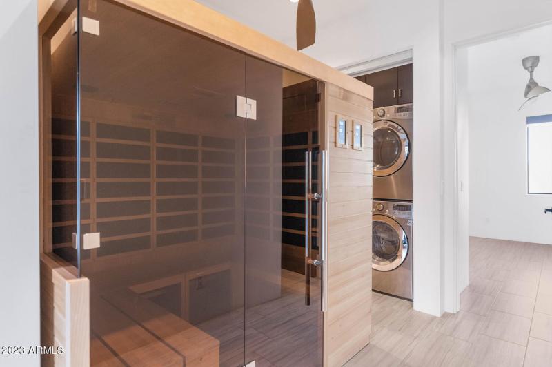 4010 E Canyon Ct-large-050-025-4010 Cany