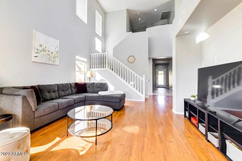 153 N Greenwood liv area