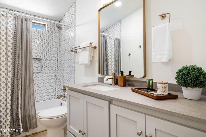 37-web-or-mls-4909-e-tumbleweed-cir