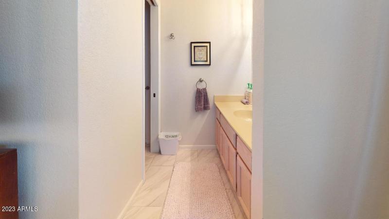 10476-E-Cannon-Dr-Bathroom(5)