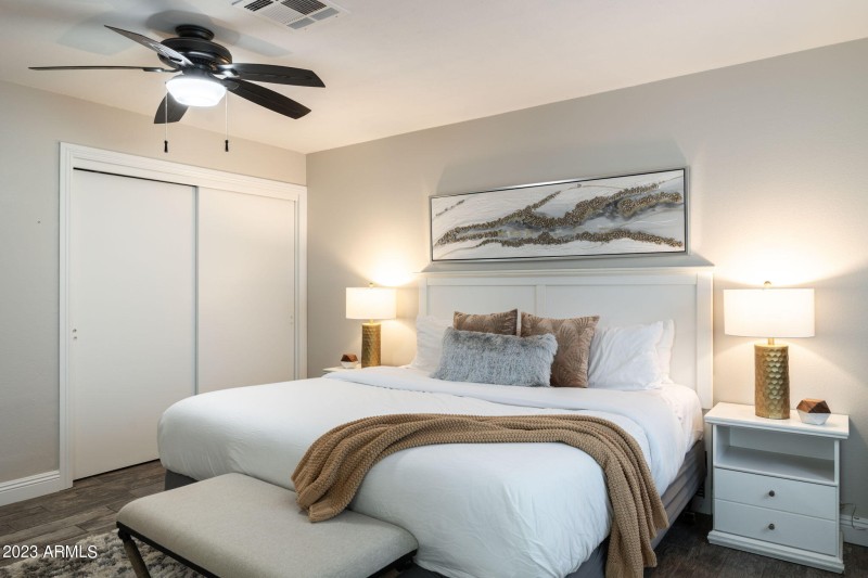 27-web-or-mls-6325-e-carolina-dr