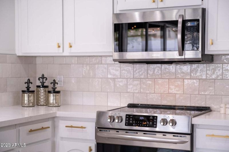 20230204190827389289000000-o