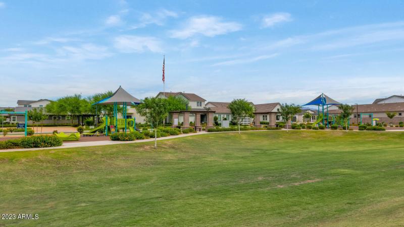 10118 E Tesla Ave-large-034-002-10118 E