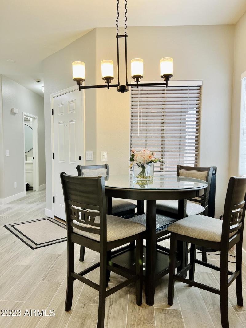 FEBD4A32-BD92-489A-BFAA-0106603756CB