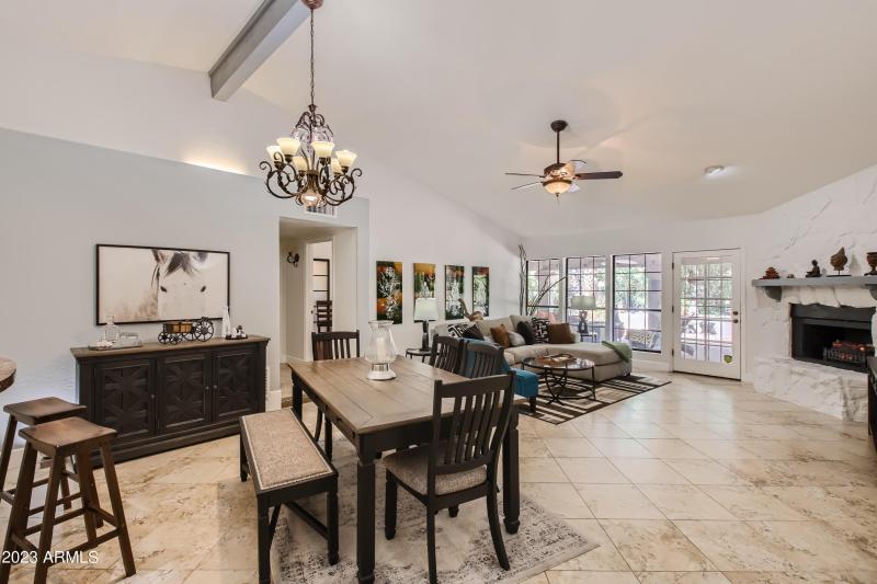 08 Dining Room