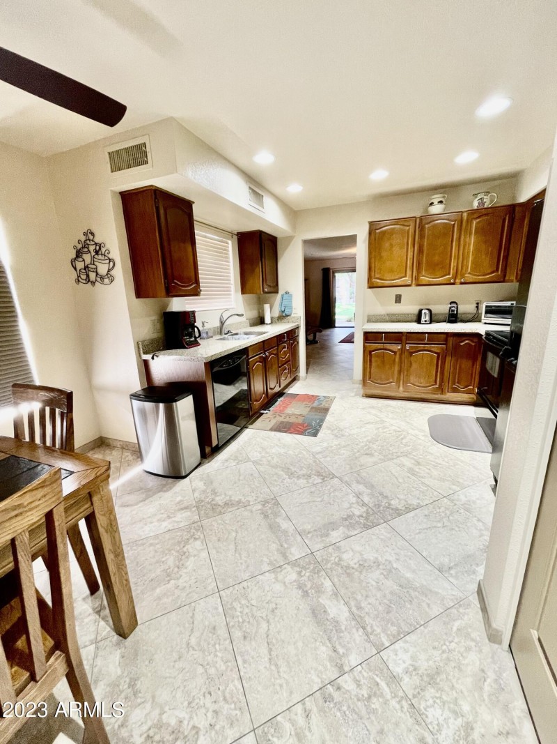 245611A9-795E-4296-AF4E-A07687CAAA9A