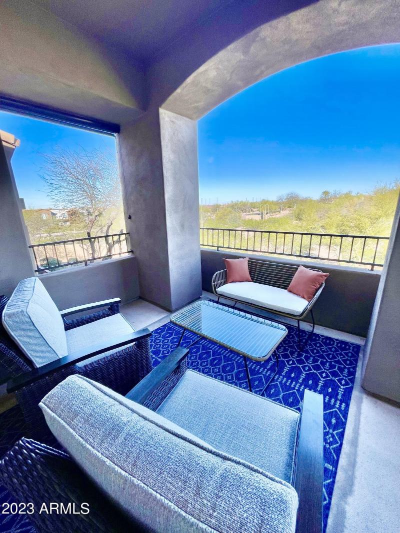 E05CD6EF-C0F4-4CC7-870C-E55288B1F2B4