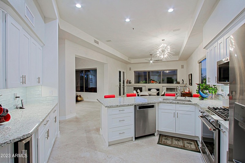 Kitchen 10