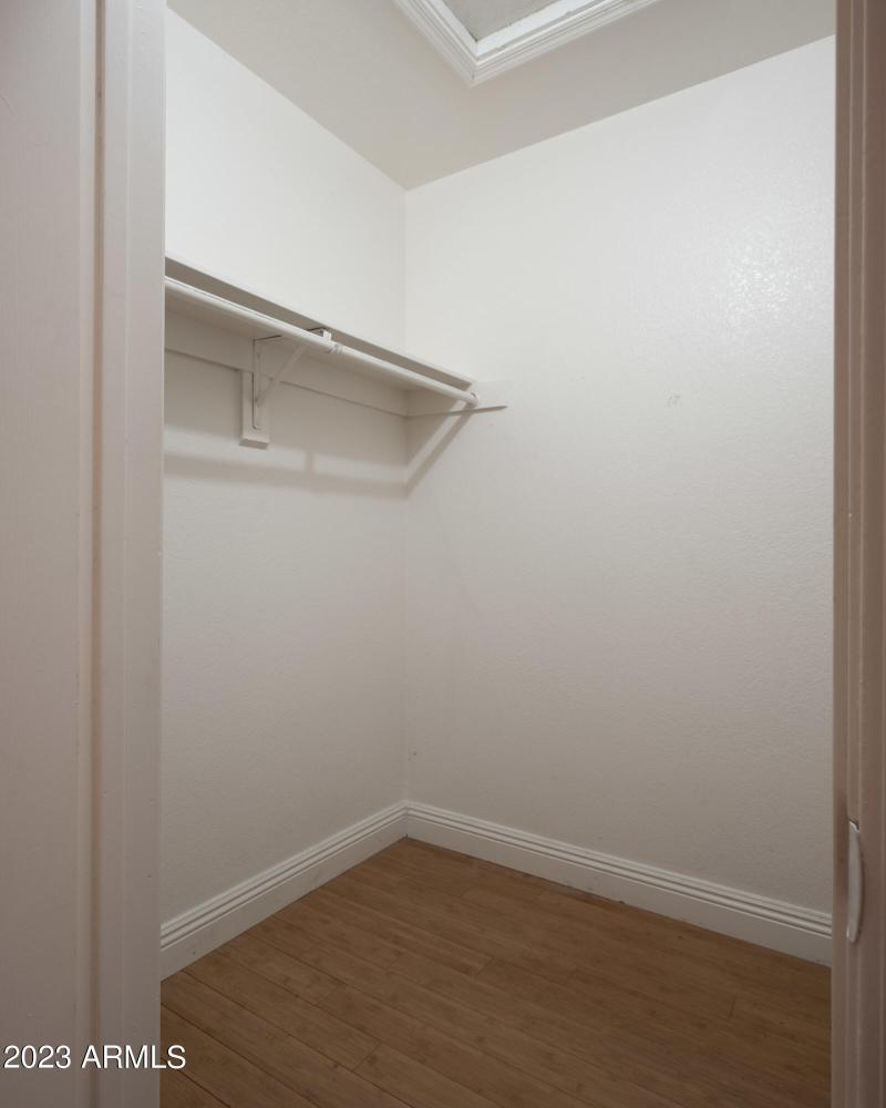 014_Sandra Master Closet