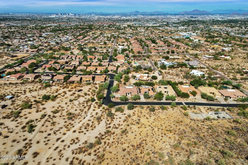 22-web-or-mls-2105-e-beth-dr