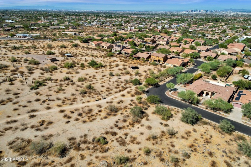24-web-or-mls-2105-e-beth-dr