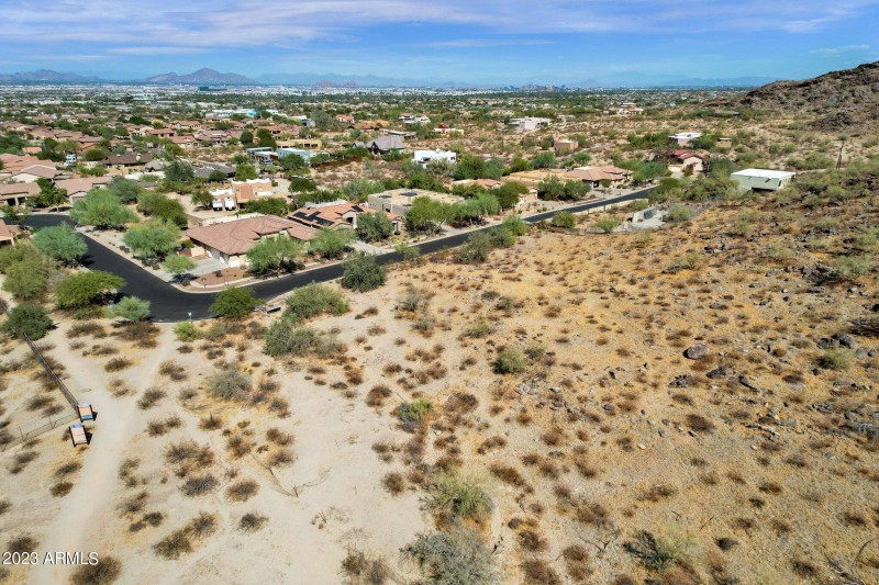 26-web-or-mls-2105-e-beth-dr