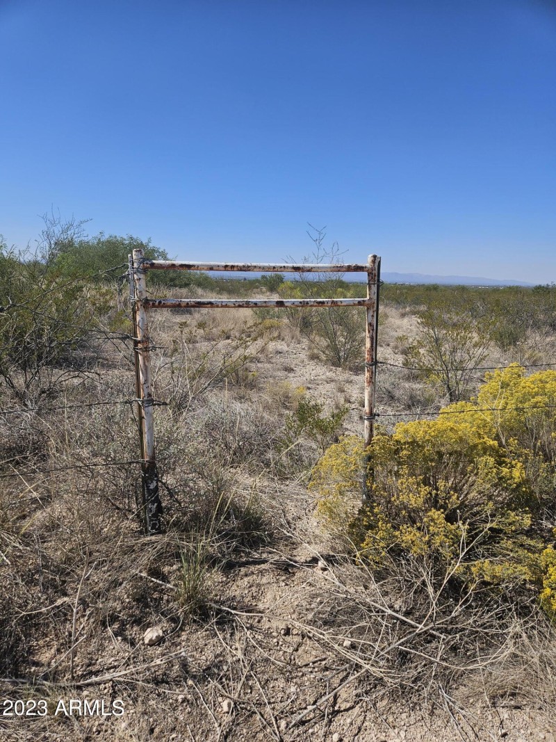 fence opening