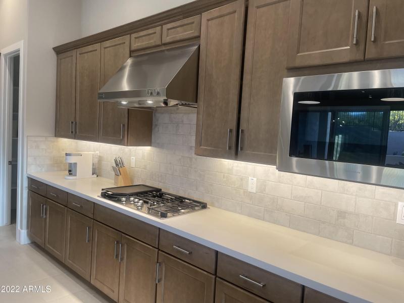 2D9B6C76-9805-4197-9E27-FD179D43F7BC