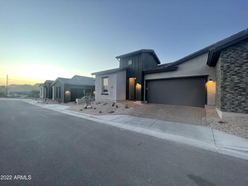 4F129985-5E95-4FBB-B498-F486DF32B5E0