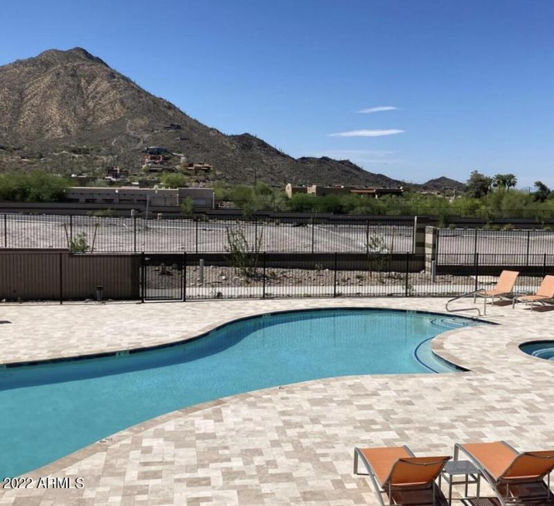 4CD2DBF3-7A29-4A51-8A68-8C1E1C2E9499