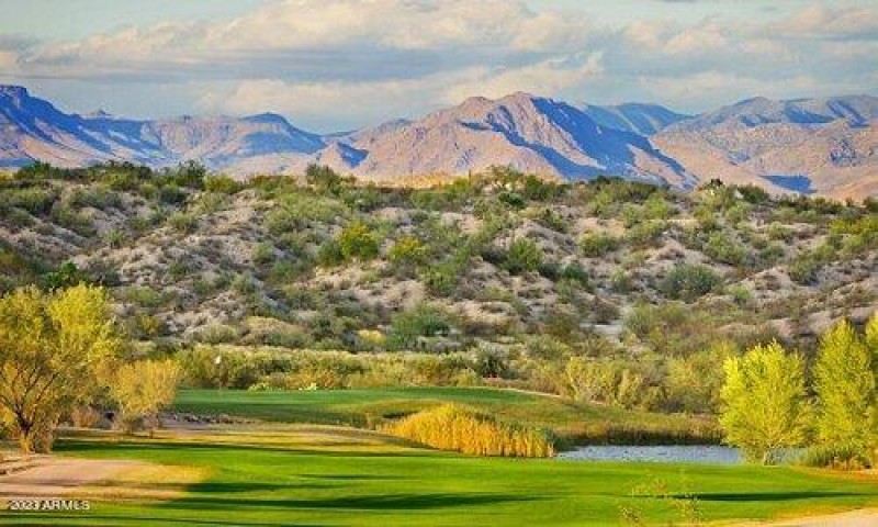 Golf Courses Galore!