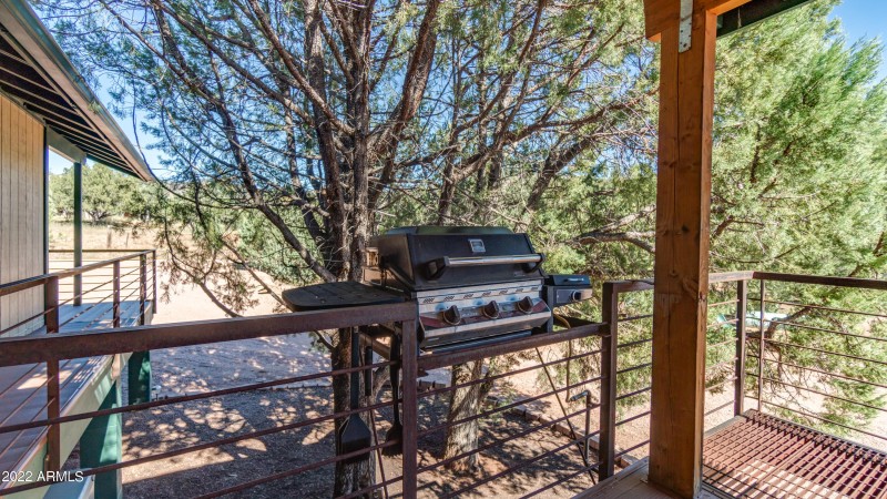 131 Jackshoe Trail Exterior Photos-5