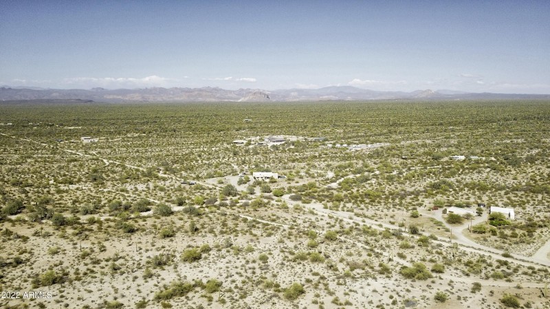 Neighboring Properties to the NE