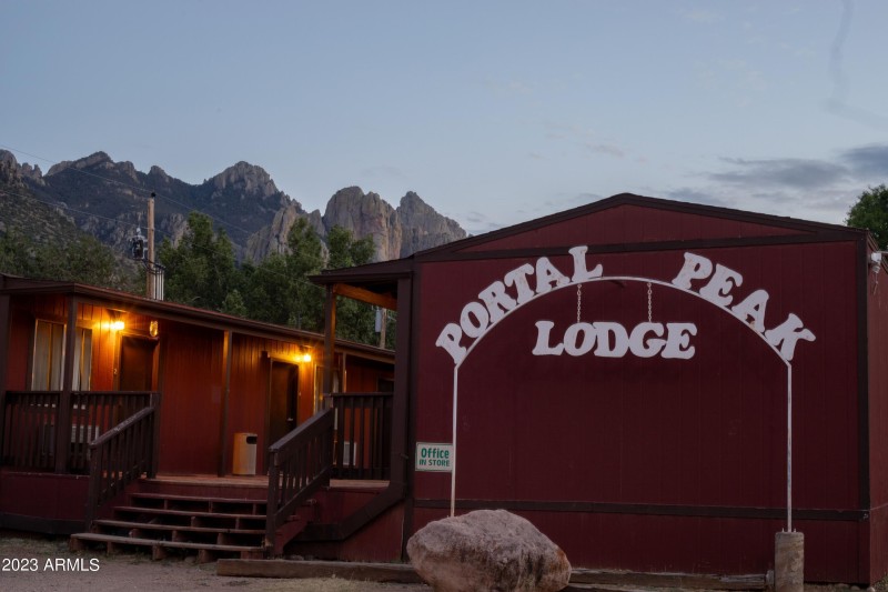 Lodge Evening View