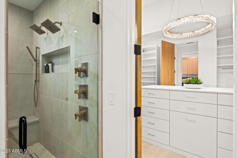 22-web-or-mls-Primary Shower & Closets