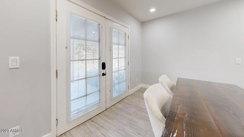 5426-S-College-Ave-Dining-Room(1)