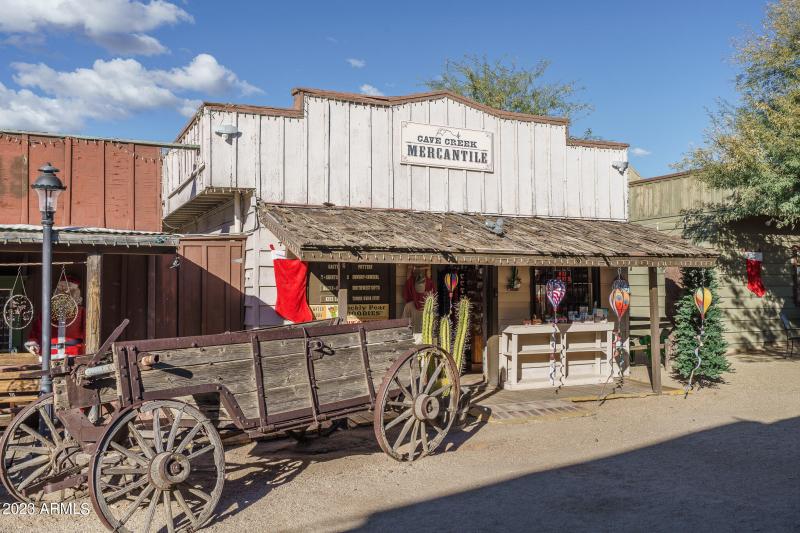 47) FRONTIER TOWN