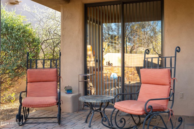 32-web-or-mls-7500-e-boulders-pkwy-72