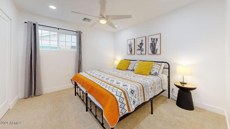 5215-E-Cambridge-Ave-Bedroom(6)