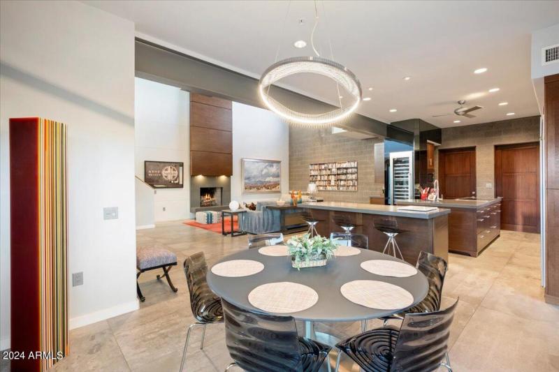 Kitchen/Dining