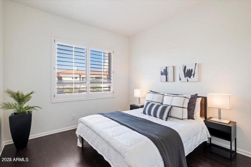 Oasis-202-Second bedroom