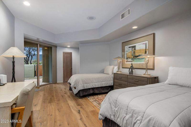 4-web-or-mls-HUB06191.1