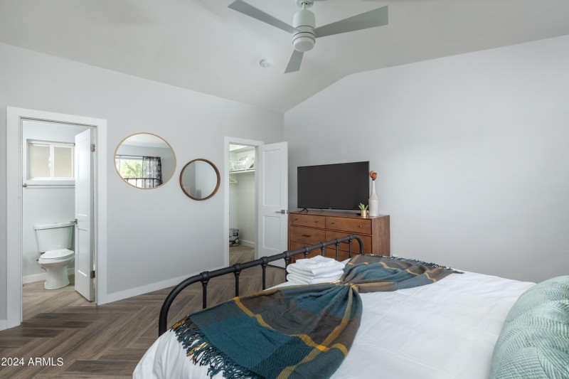 Master-Bedroom-With-TV