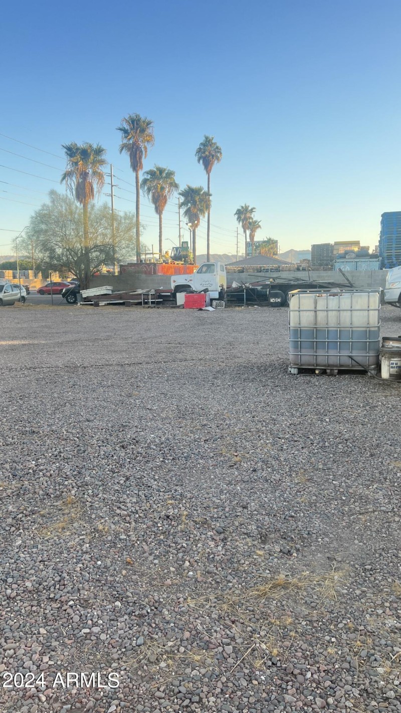 Land_2830 S 35th Ave_IMG_1711