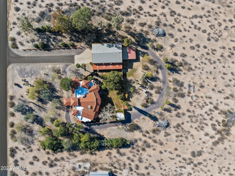 House & Hangar
