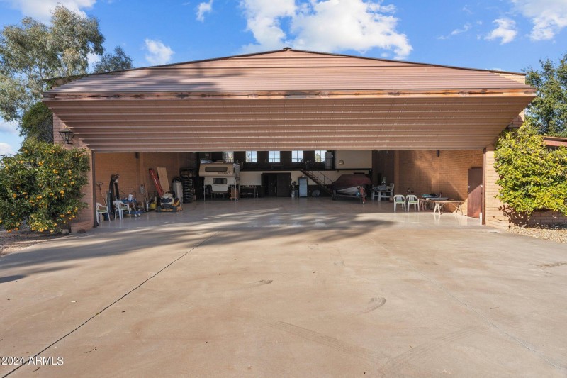 Hangar Bifold Door