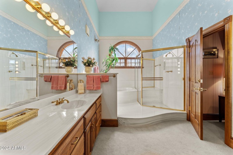 Jack & Jill Bath