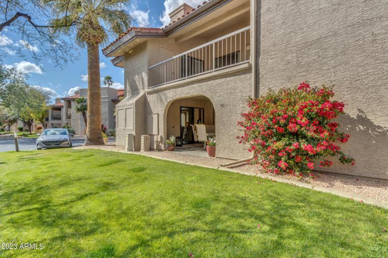 9430 E Mission Ln-24