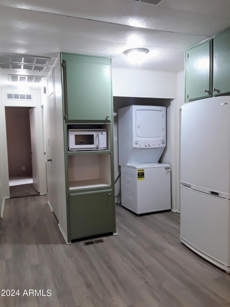 Kitchen-Hallway