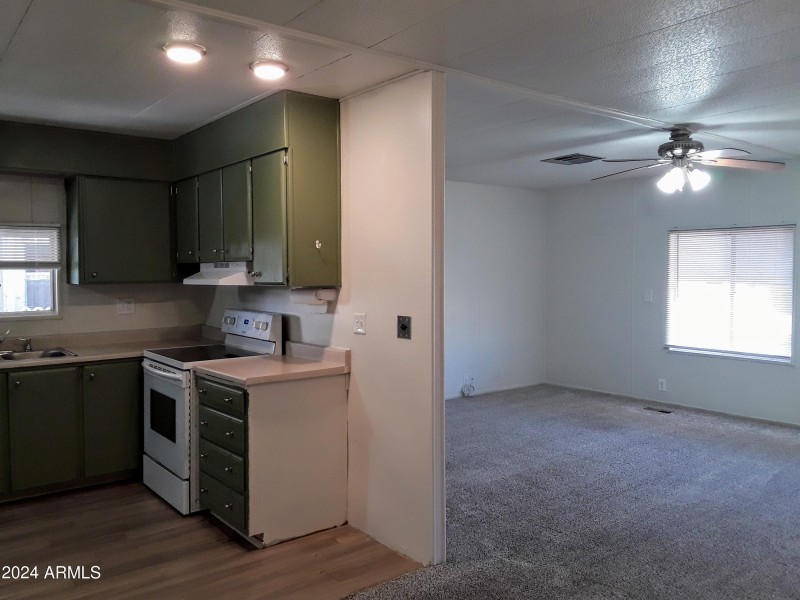 Kitchen-Living Room