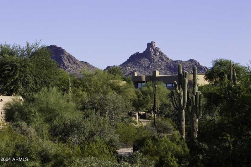 Views of iconic Pinnacle Peak