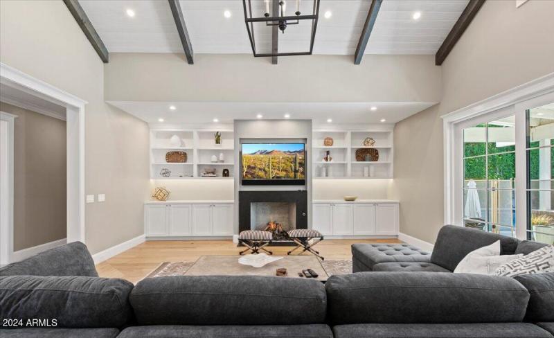 10-4549 E. Calle Tuberia 04