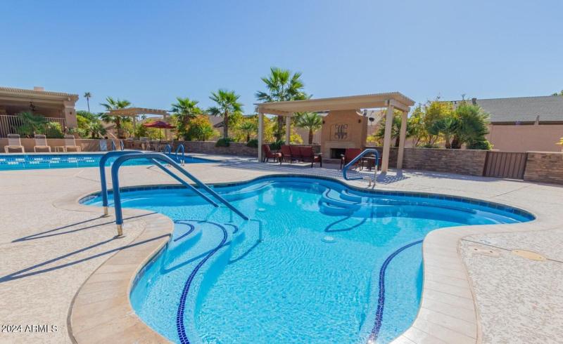 The Lakes Pool and Spa