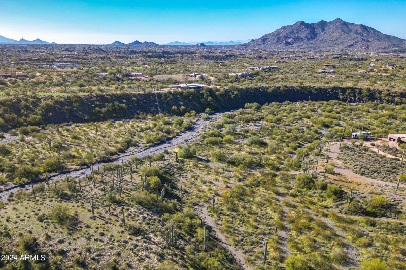 CAVE CREEK LAND