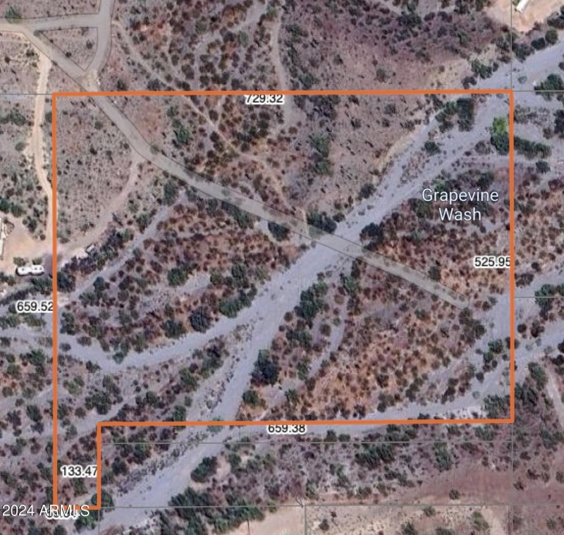 9 Acres - BORDER