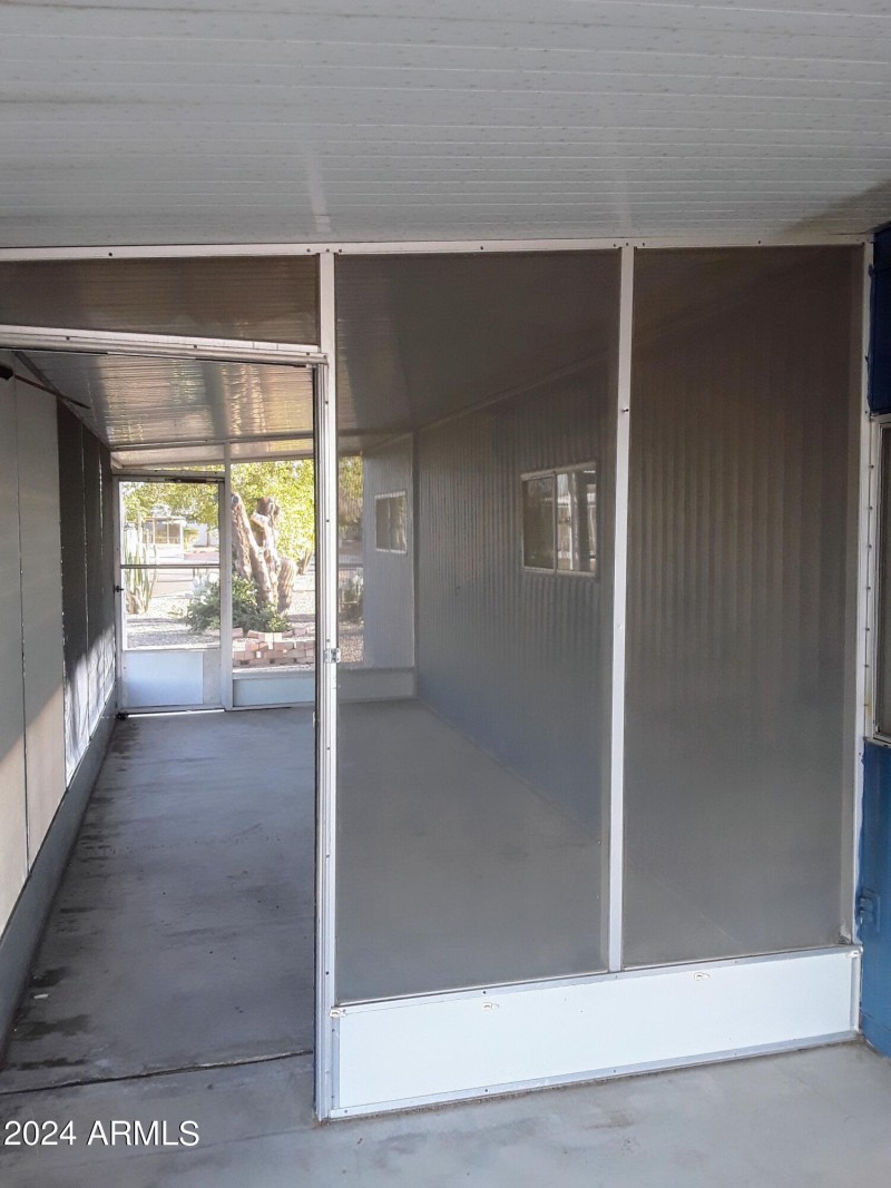 Screened-In Patio
