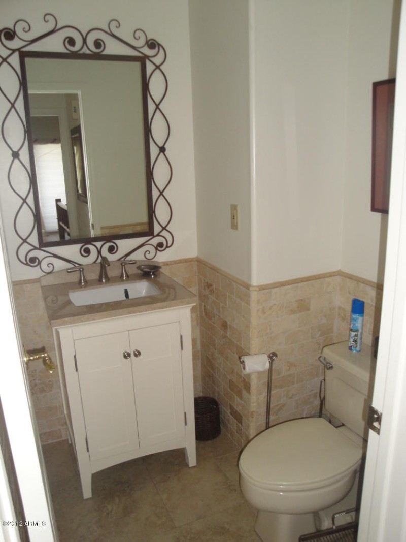 POWDER ROOM