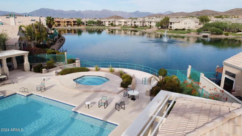 1136 East Hiddenview Dr-33